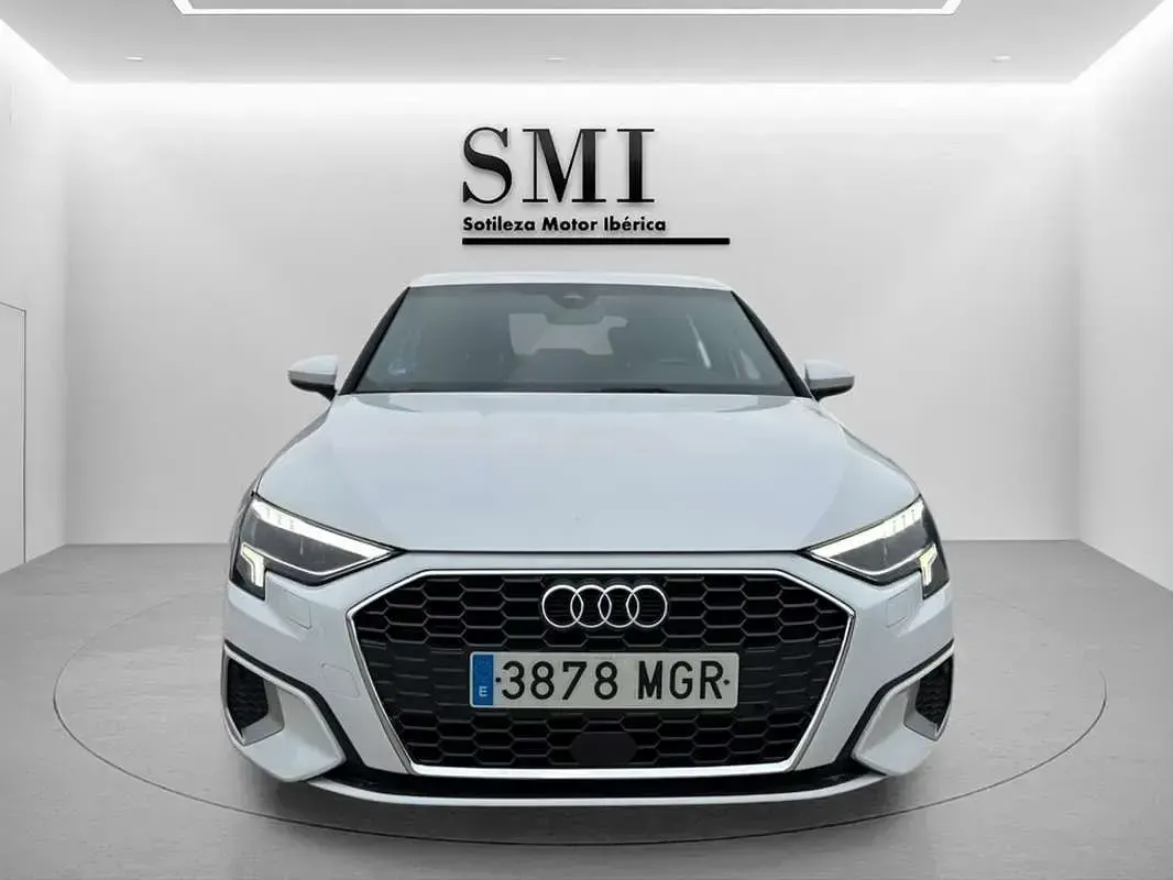 Usado Audi A3 Sportback Advanced 110 CV (80 kW) 2023 Blanco Utilitario