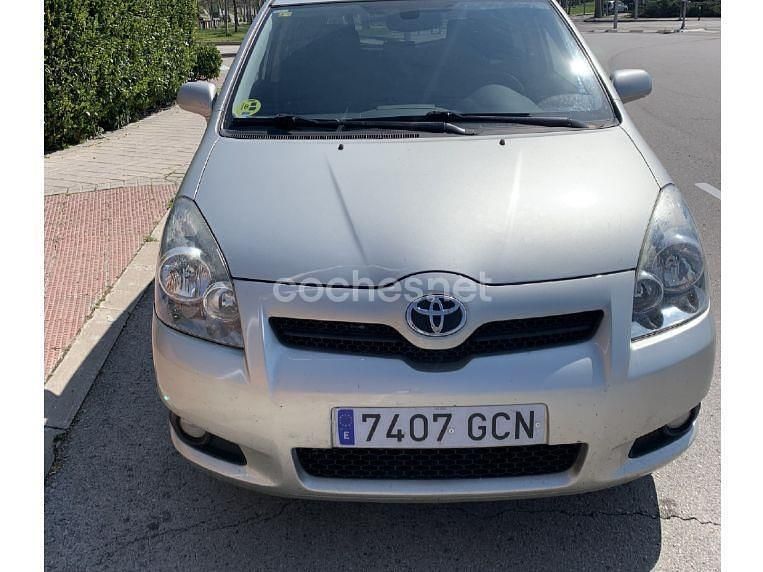 Usado Toyota Corolla Verso Sport 177 CV (130 kW) 2008 Gris / plata Monovolumen