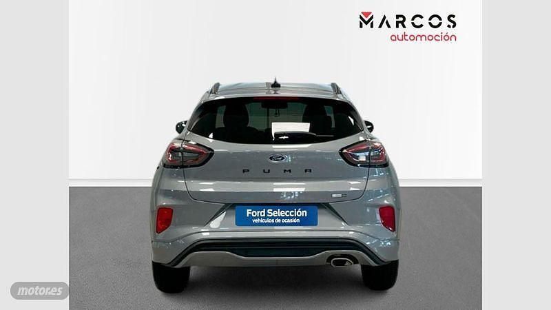 Usado Ford Puma ST-Line 125 CV (91 kW) 2021 Gris / plateado SUV