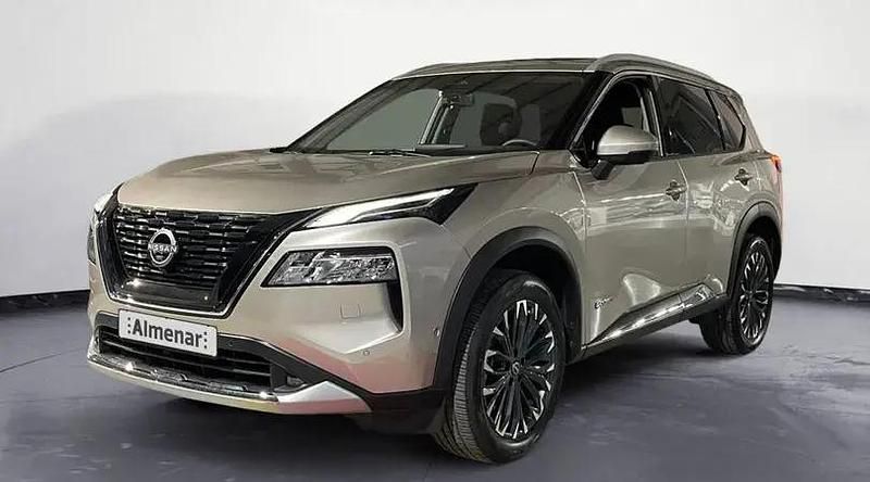 Usado Nissan X-Trail Tekna 213 CV (156 kW) 2025 Champagne silver SUV