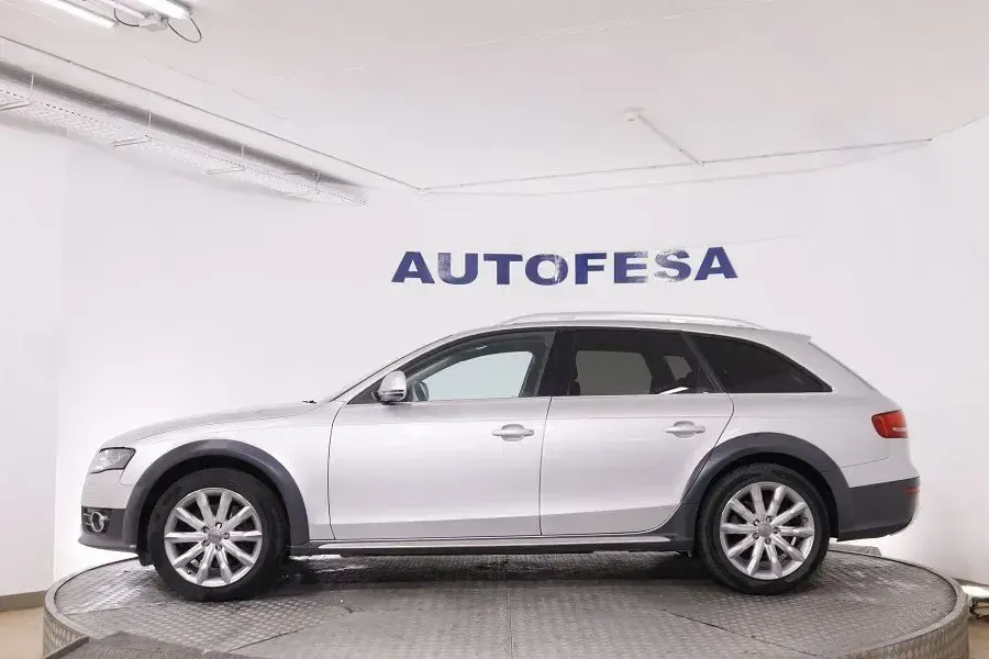 Usado Audi A4 Allroad 240 CV (176 kW) 2011 Plata Familiar
