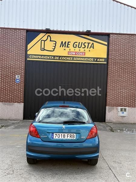 Usado Peugeot 207 90 CV (66 kW) 2007 Azul Berlina