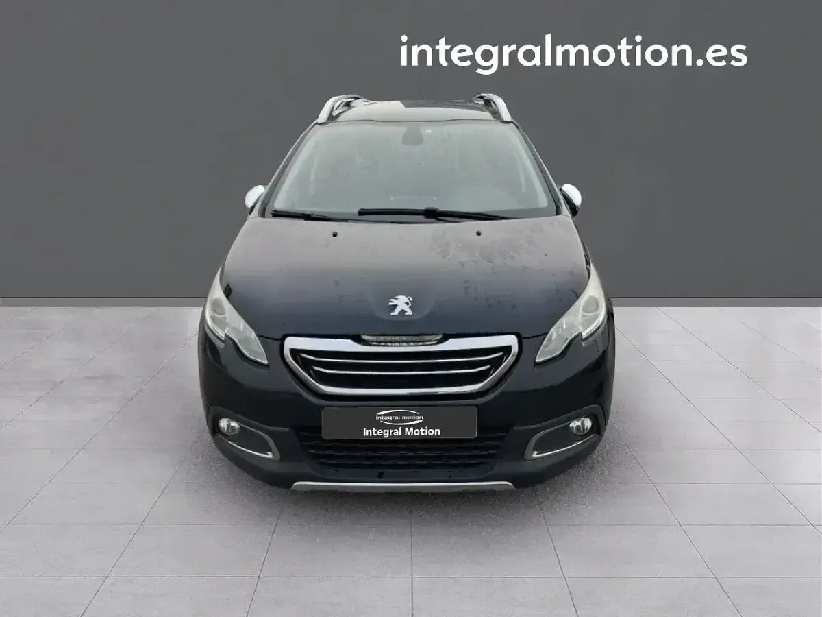 Usado Peugeot 2008 Allure 99 CV (72 kW) 2016 Negro SUV