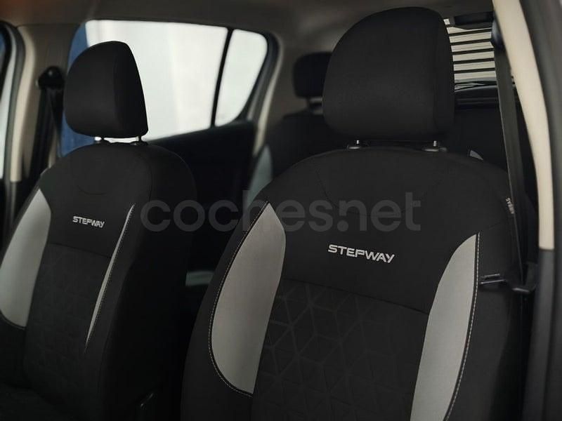 Usado Dacia Sandero Stepway 90 CV (66 kW) 2016 Blanco Berlina