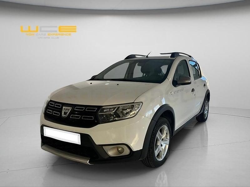 Usado Dacia Sandero Stepway 90 CV (66 kW) 2017 Blanco Berlina