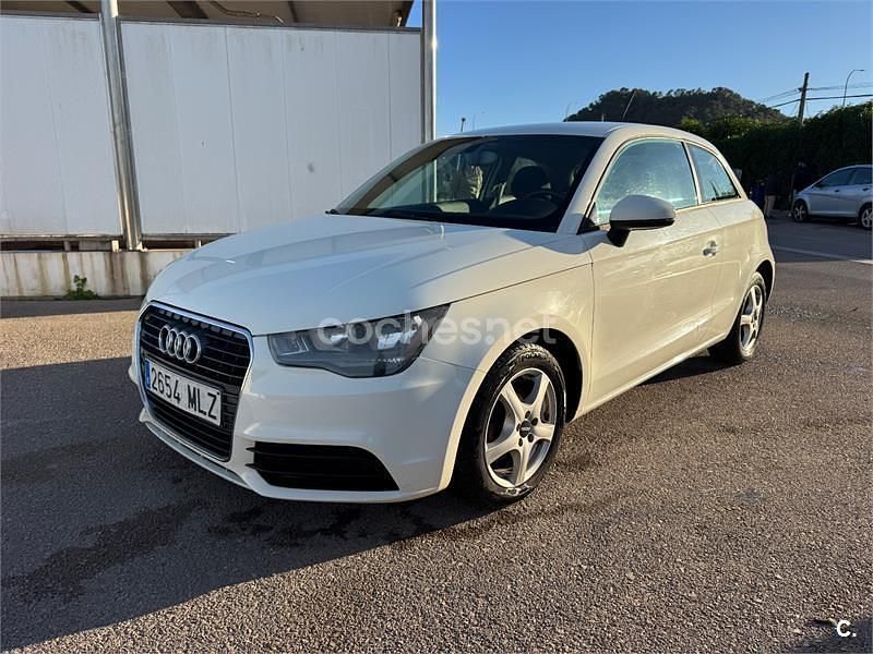 Usado Audi A1 Attraction 86 CV (63 kW) 2011 Blanco Berlina