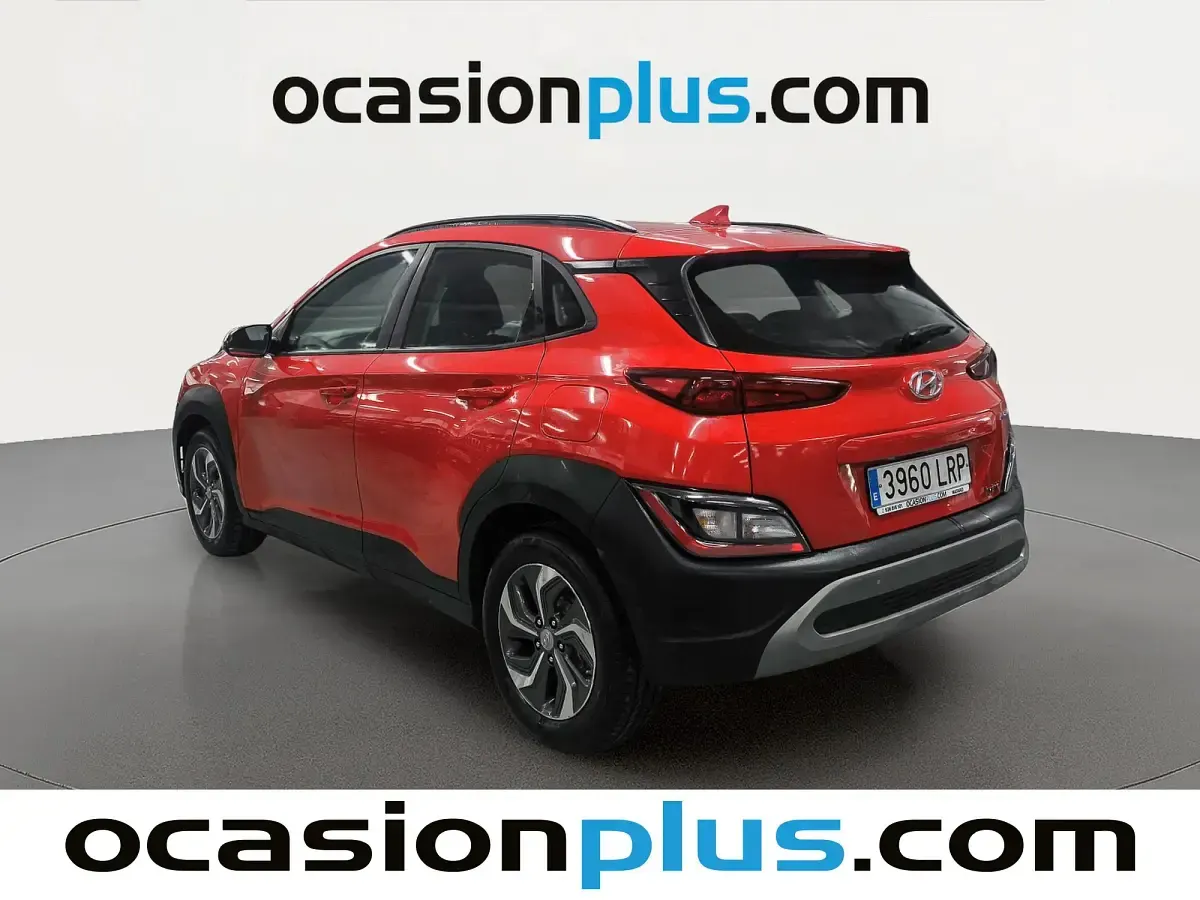 Używany Hyundai Kona 141 KM (103 kW) 2021 Czerwony SUV