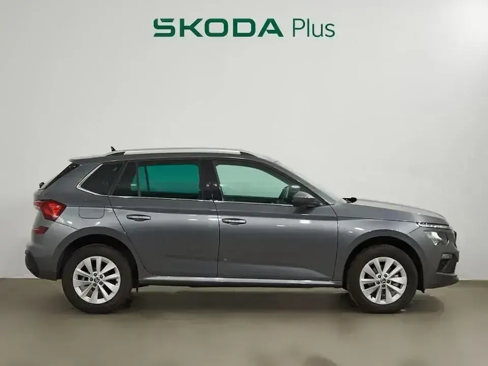 Usado Skoda Kamiq Selection 116 CV (85 kW) 2025 Gris SUV