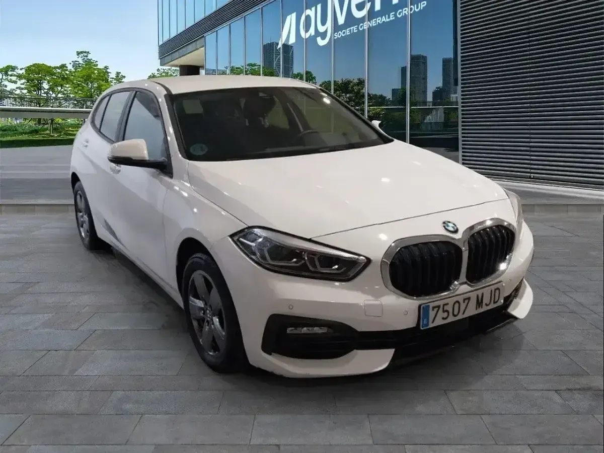Usado BMW 116 116 CV (85 kW) 2023 Blanco Utilitario