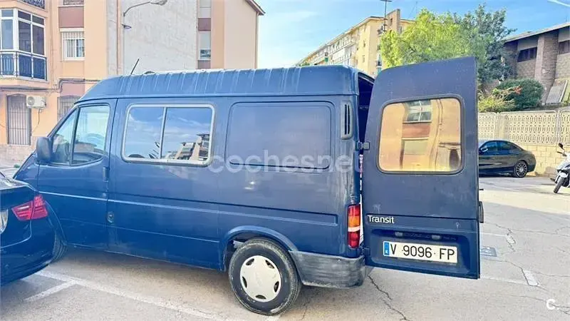 Usado Ford Transit 136 CV (100 kW) 1995 Azul Familiar