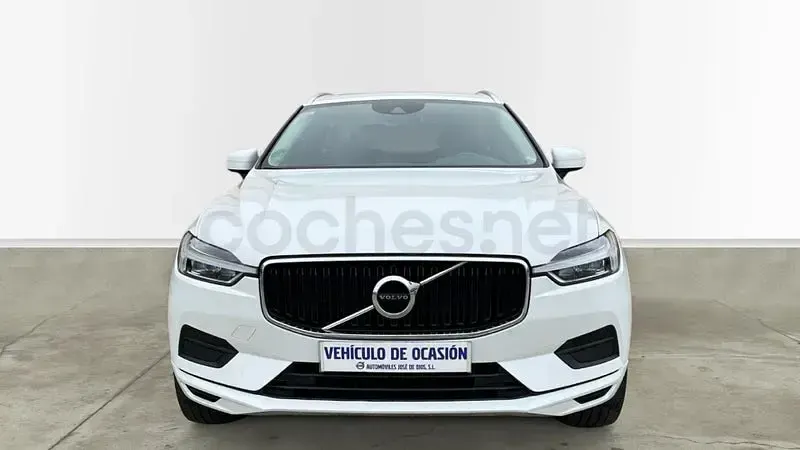 Usado Volvo XC60 Momentum 150 CV (110 kW) 2018 Blanco SUV