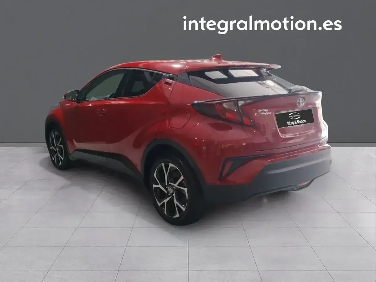 Usado Toyota C-HR Advance 122 CV (89 kW) 2022 Rojo SUV