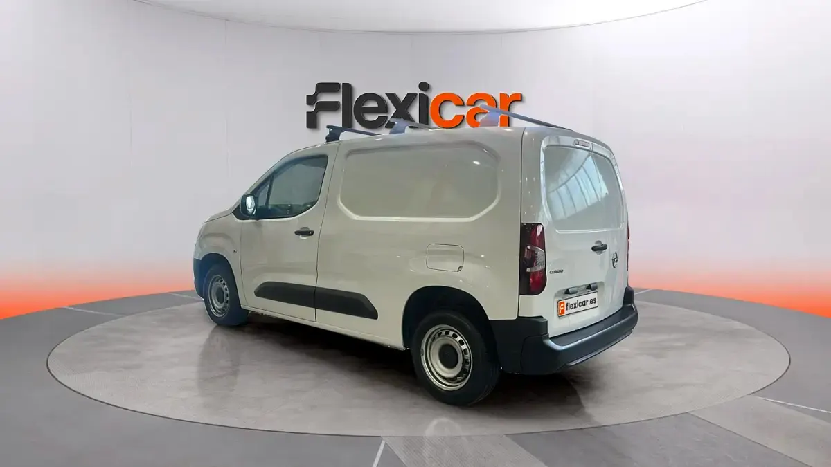 Usado Opel Combo 102 CV (75 kW) 2023 Blanco Monovolumen