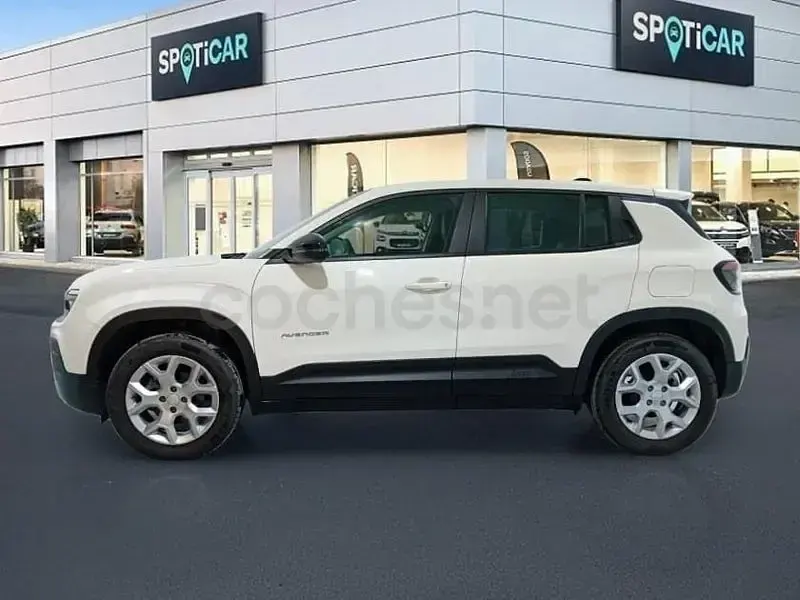 Usado Jeep Avenger Altitude 100 CV (73 kW) 2024 Blanco SUV