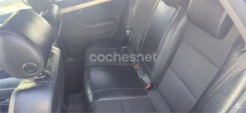 Usado Audi A4 S-Line 140 CV (102 kW) 2007 Azul Berlina