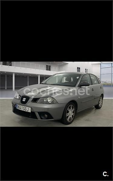 Usado Seat Ibiza Reference 80 CV (58 kW) 2008 Gris / plata Berlina