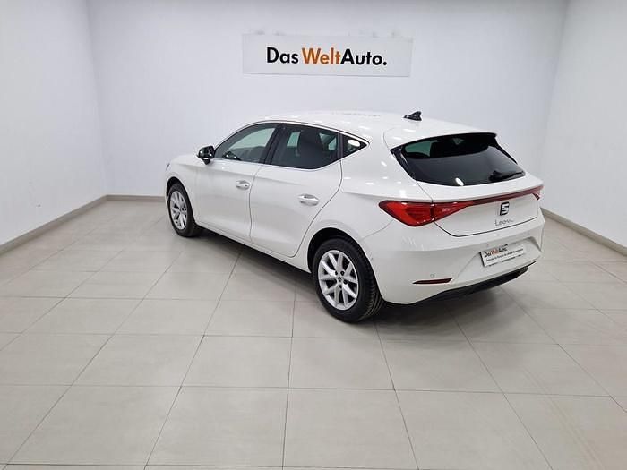 Usado Seat Leon Style 116 CV (85 kW) 2025 Blanco