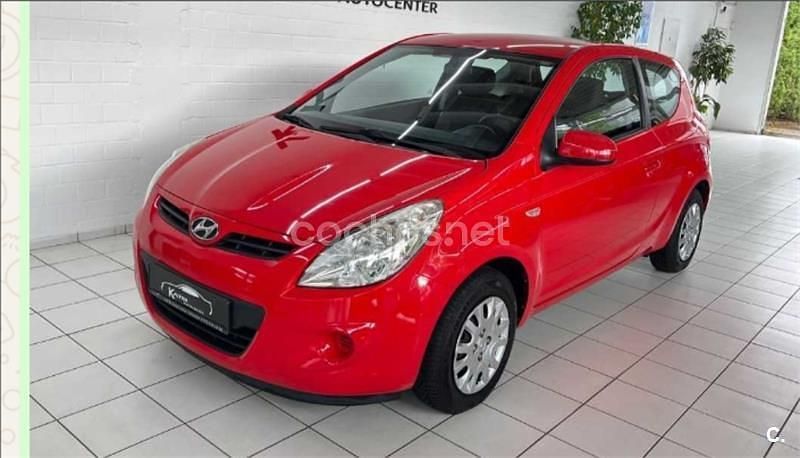 Usado Hyundai i20 Classic 78 CV (57 kW) 2011 Rojo Utilitario
