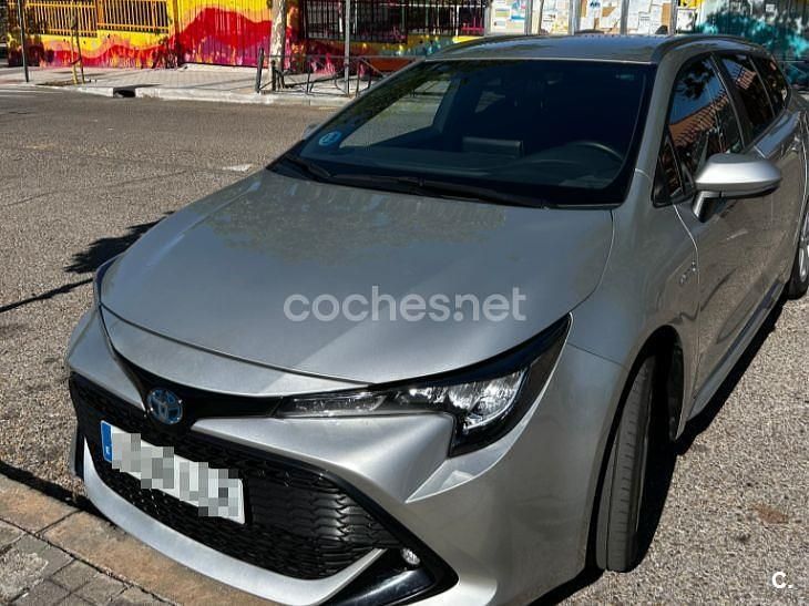 Usado Toyota Corolla Active 122 CV (89 kW) 2020 Gris / plata Familiar