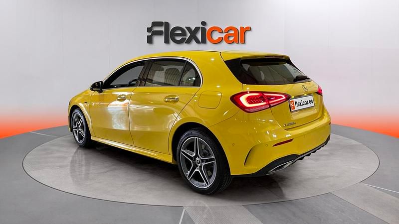 Używany Mercedes A250 218 KM (160 kW) 2021 Żółty Sedan/Limuzyna