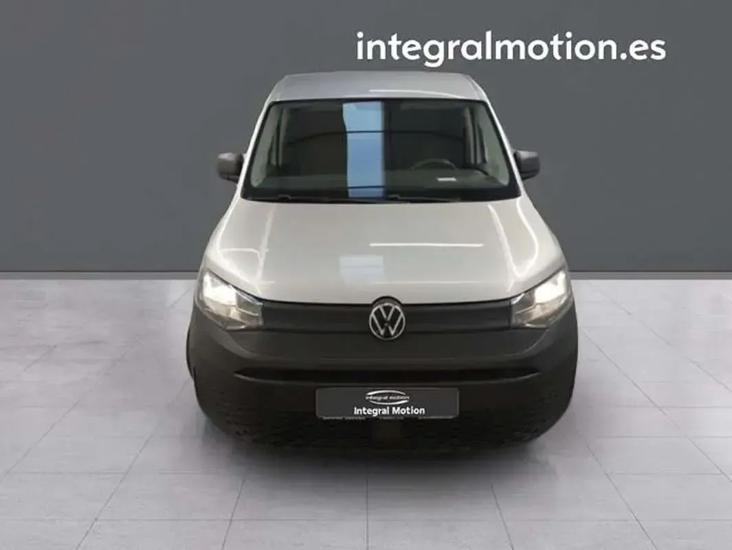 Usado VW Caddy Maxi 102 CV (75 kW) 2022 Gris Monovolumen