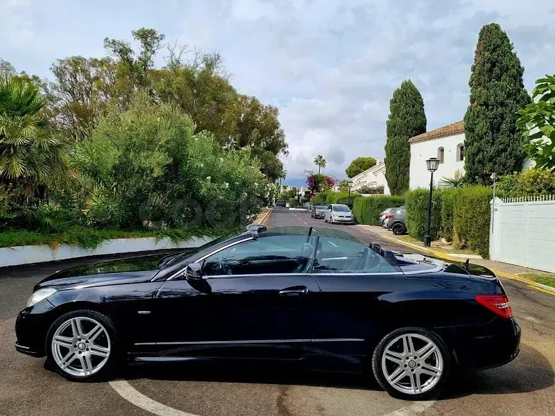 Usado Mercedes E350 Avantgarde 231 CV (169 kW) 2011 Negro Descapotable