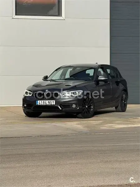 Usado BMW 118 150 CV (110 kW) 2019 Negro Berlina