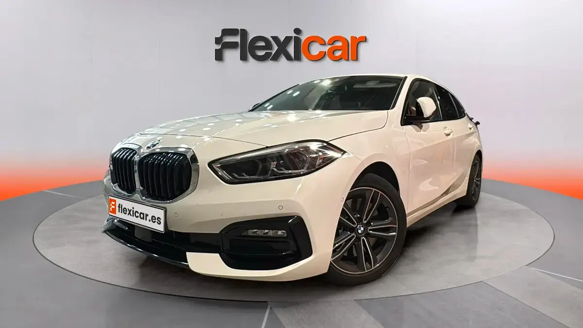Usado BMW 120 190 CV (139 kW) 2022 Blanco Utilitario