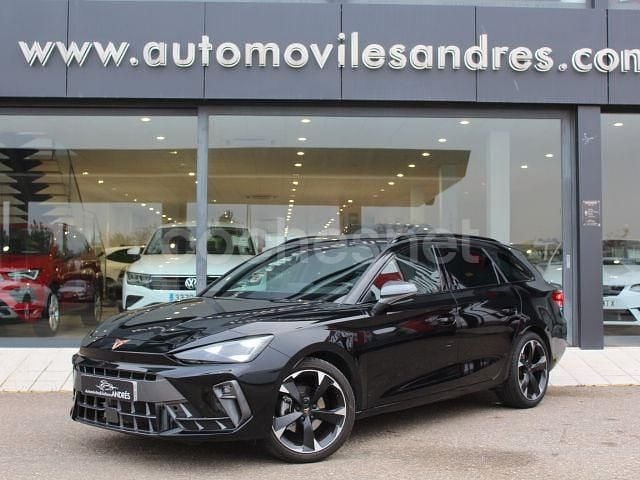 Usado Cupra Leon 150 CV (110 kW) 2024 Negro Familiar