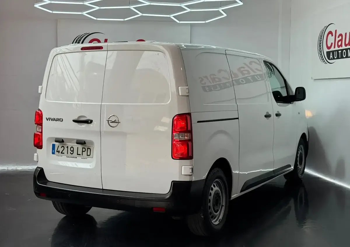 Usado Opel Vivaro-e Combi 102 CV (75 kW) 2021 Blanco Monovolumen