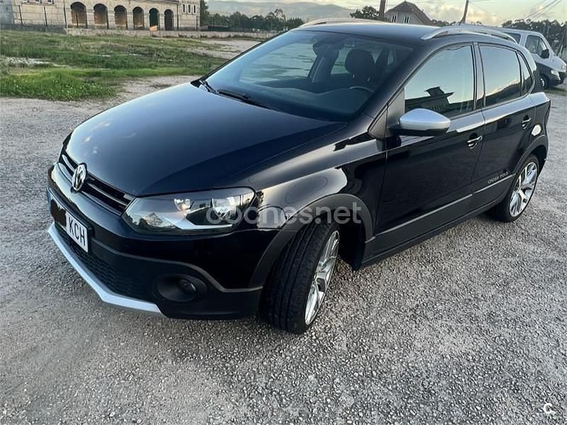 Usado VW Polo Cross 90 CV (66 kW) 2017 Negro Utilitario