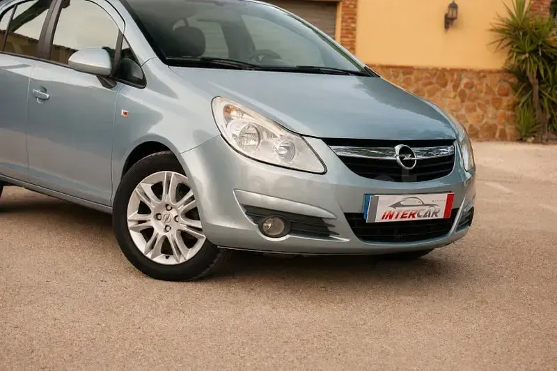 Usado Opel Corsa Cosmo 90 CV (66 kW) 2009 Azul Utilitario