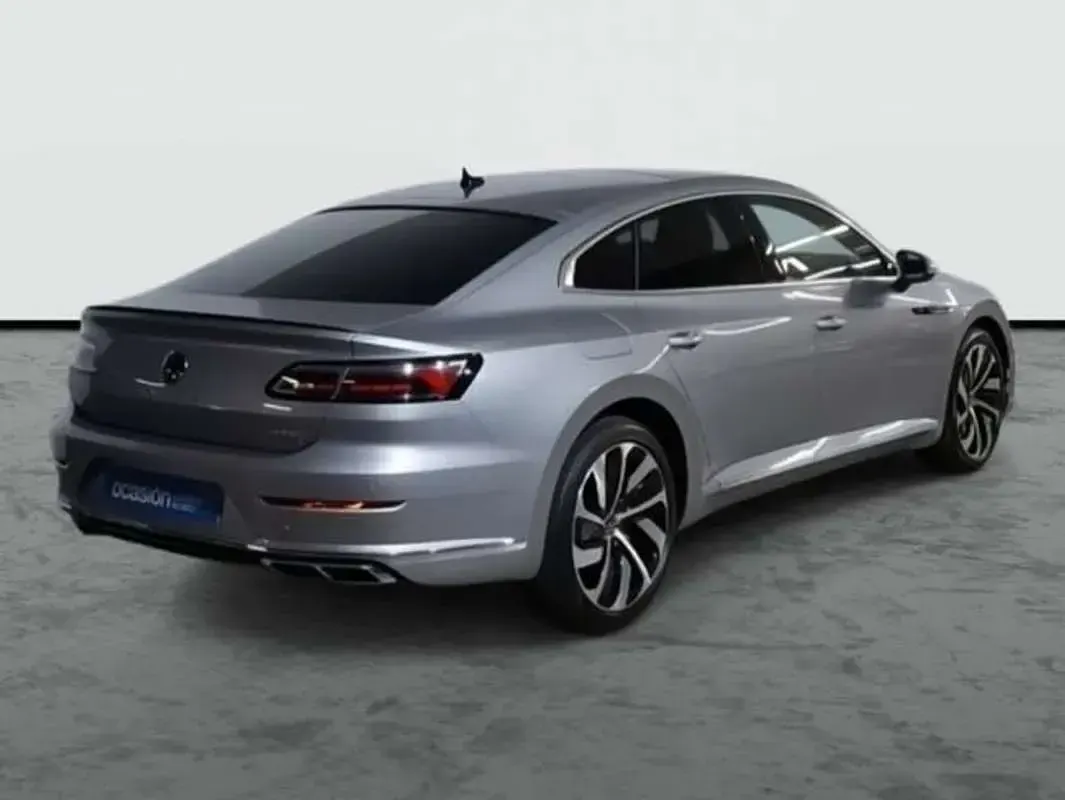 Usado VW Arteon R-line 218 CV (160 kW) 2022 Plateado Berlina