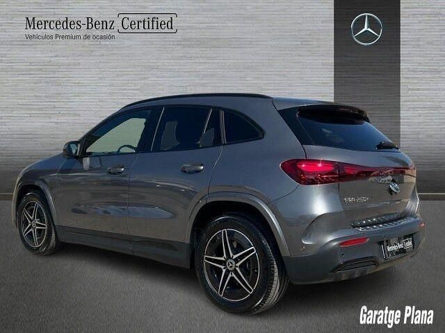 Usado Mercedes EQA250 139 kW (190 CV) 2026 Gris montaña SUV