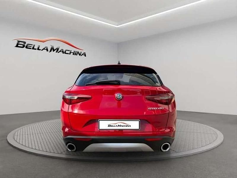 Usado Alfa Romeo Stelvio Executive 190 CV (139 kW) 2019 Rojo SUV