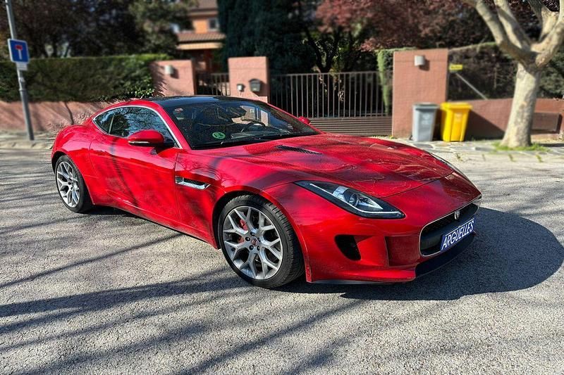 Usado Jaguar F-Type 340 CV (250 kW) 2017 Rojo Coupe