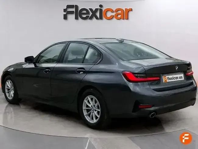 Usado BMW 318 150 CV (110 kW) 2021 Gris Familiar