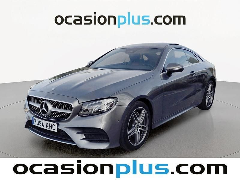 Usado Mercedes E220 AMG 194 CV (142 kW) 2018 Gris Coupe