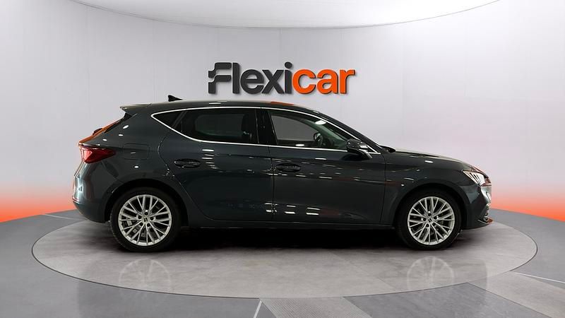 Usado Seat Leon FR 150 CV (110 kW) 2021 Azul Berlina