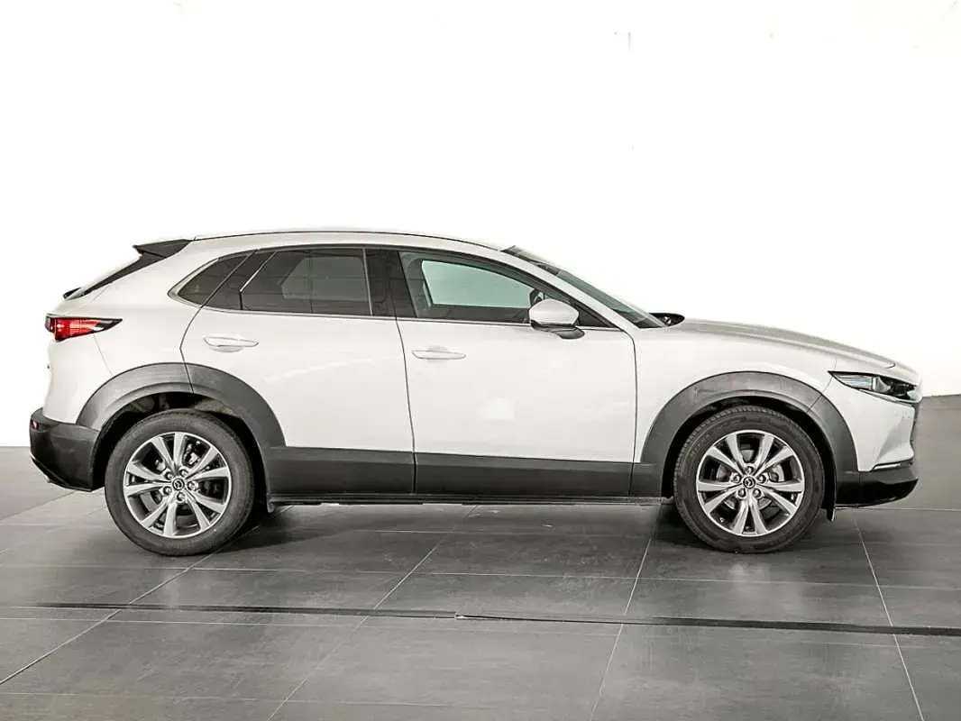 Usado Mazda CX-30 Exclusive-Line 140 CV (102 kW) 2025 Blanco SUV