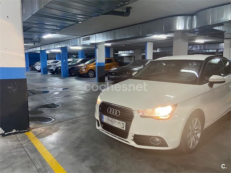 Usado Audi A1 90 CV (66 kW) 2013 Blanco Berlina