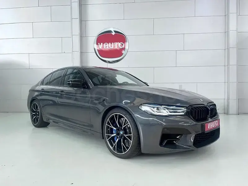 Usado BMW M5 Competition Edition 625 CV (459 kW) 2021 Gris / plata Berlina