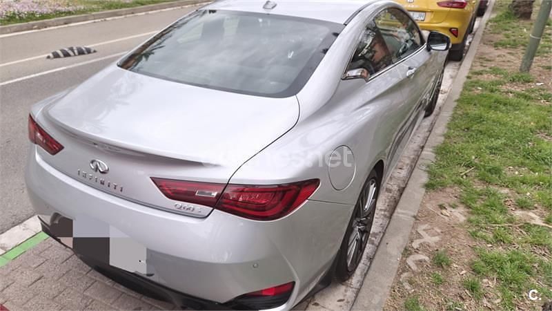 Usado Infiniti Q60 Sport Tech 211 CV (155 kW) 2018 Gris / plata Coupe