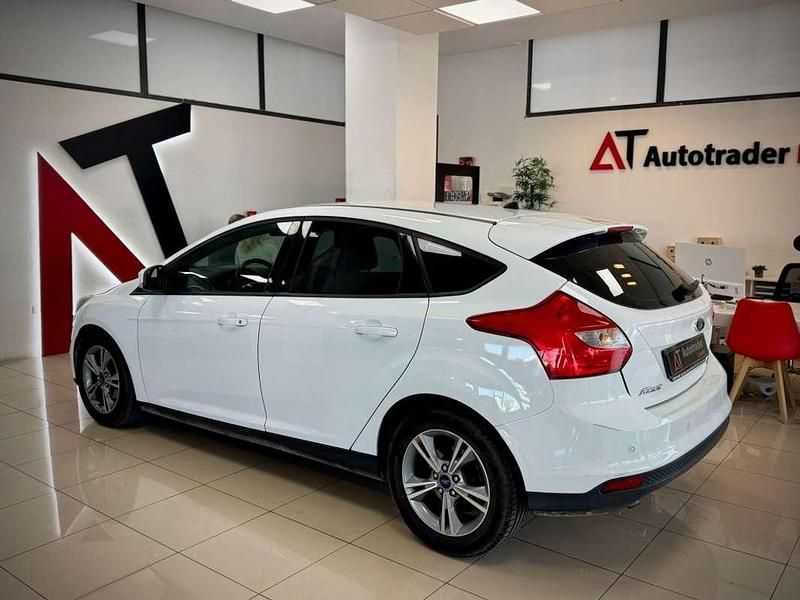Usado Ford Focus Sport 125 CV (91 kW) 2014 Blanco Utilitario