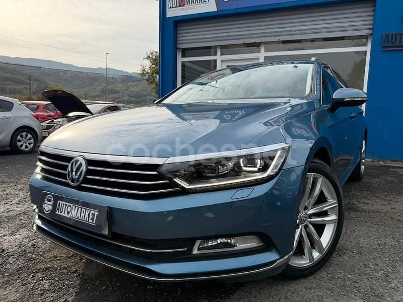 Azul Usado 2018 VW Passat Sportline Familiar | 13.990 € (Precio justo) - Imagen 1/4