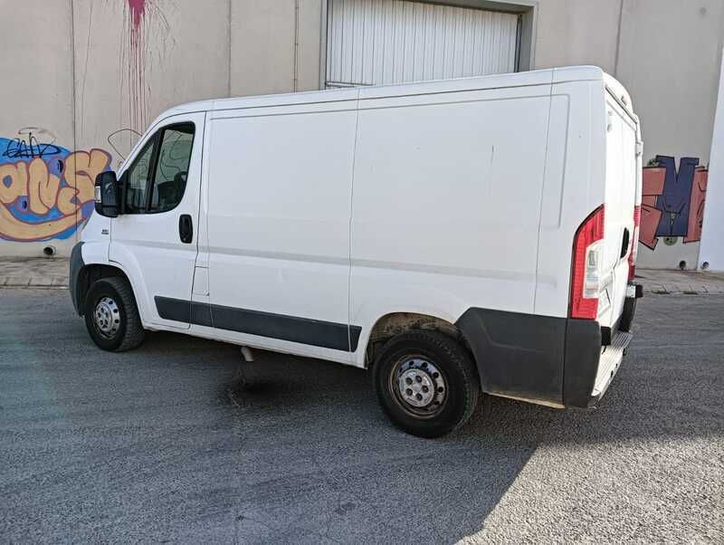 Usado Fiat Ducato 120 CV (88 kW) 2008 Blanco Van