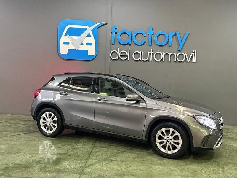 Usado Mercedes GLA200 136 CV (100 kW) 2019 Gris / plata SUV