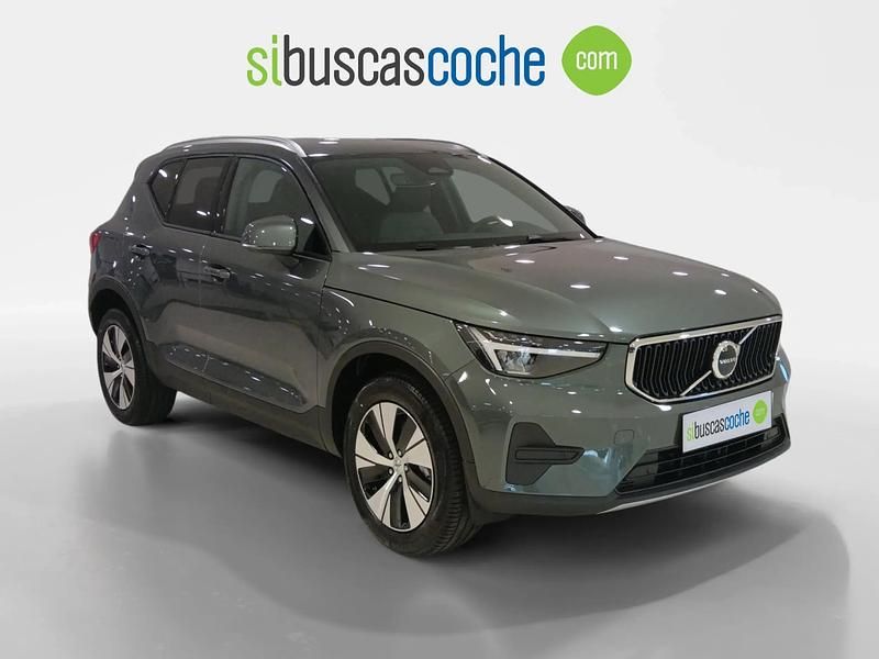 Verde Nuevo 2025 Volvo XC40 Core SUV | 41.500 € (Caro) - Imagen 1/4