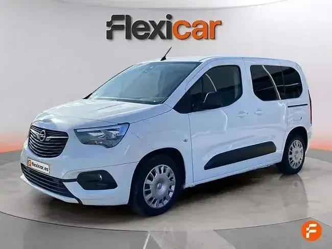 Usado Opel Combo Edition 102 CV (75 kW) 2021 Blanco Monovolumen