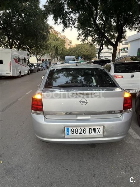 Gris / plata Usado 2006 Opel Vectra Elegance Berlina | 1500 € (Buen precio) - Imagen 1/4